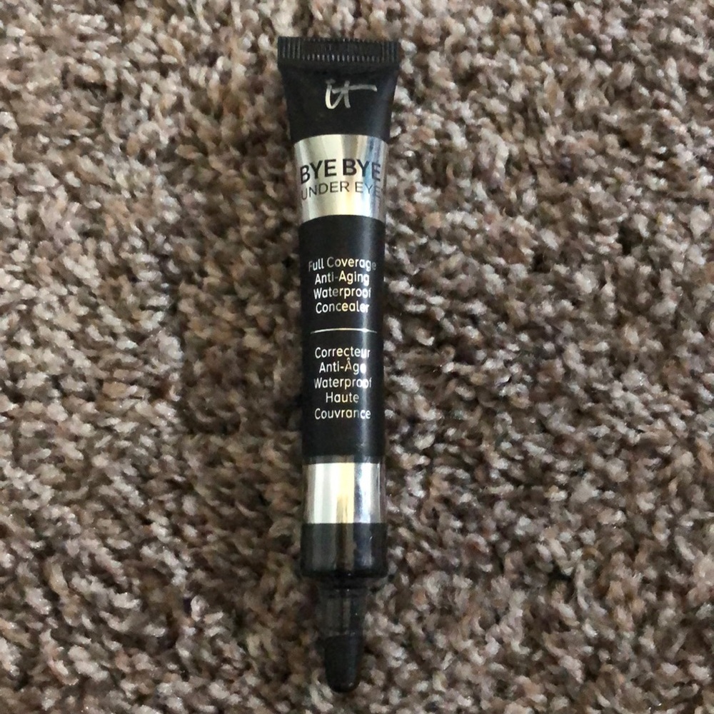 Brand New It Cosmetics Bye Bye Under Eye Concealer